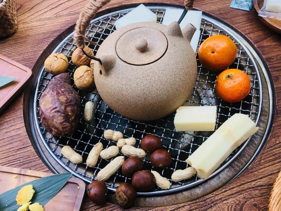 济南加盟展：“围炉煮茶”爆火的背后，暗藏了什么餐饮逻辑？