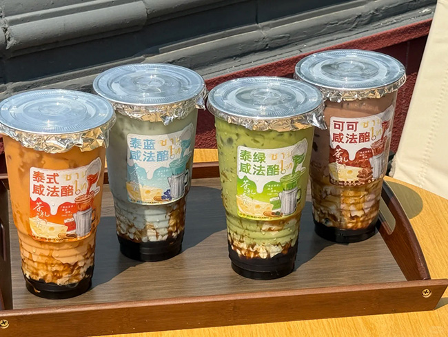 泰式奶茶爆火，茶饮本土化创新的“狂飙”密码？